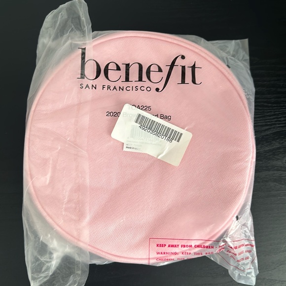 Benefit cosmetics case - Picture 4 of 8